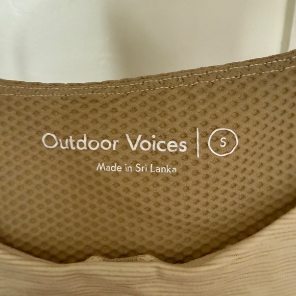 Outdoor Voices Criss Cross Sports Bra - Picture 3 of 3